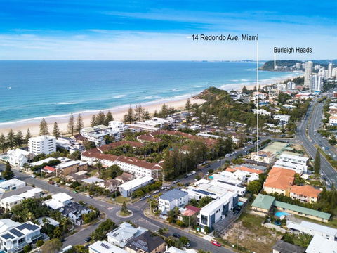 PALMA - Couples Beach Shack! - Accommodation Sunshine Coast 2