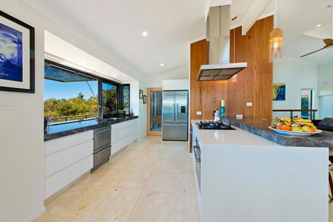 Panorama Beach House - Accommodation Sunshine Coast 1