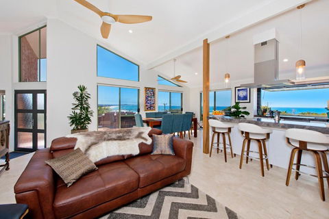 Panorama Beach House - Accommodation Sunshine Coast 2