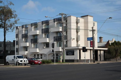 Parkville Place Serviced Apartments - Accommodation Sunshine Coast 0