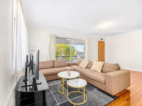 Peaceful 3BR Comfy Unit Sunnybank Near Everything - Accommodation Sunshine Coast 1