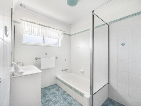 Peaceful 3BR Comfy Unit Sunnybank Near Everything - Accommodation Sunshine Coast 3