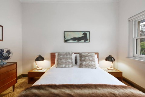 Parkside Hideaway - Beautiful Art Deco Near Zoo - Accommodation Sunshine Coast 3