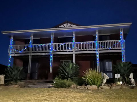 Pelican Retreat - Corporate / Tradie / Family - Accommodation Sunshine Coast 0