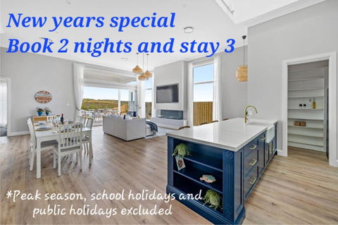Playa Azul-Beach House On Catherine Hill Bay And Moonee Beach - Accommodation Sunshine Coast 1