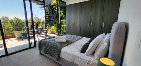 Penthouse Perfection With Private Rooftop Pool - Accommodation Sunshine Coast 3