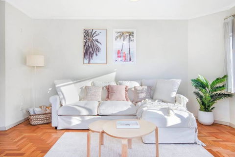 Perfect Manly Retreat, In The Heart Of Manly, Family & Couple Friendly Apartment With CAR SPOT - Accommodation Sunshine Coast 1