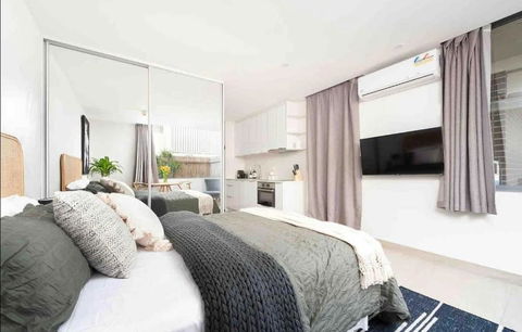 PERFECT STAY 2MIN By WALK TO THE BEACH FREE PARKING - Accommodation Sunshine Coast 1