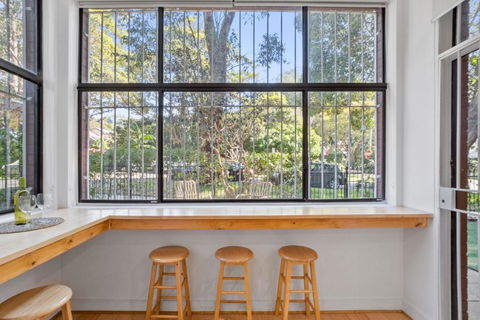 Pet-Friendly Home Just Minutes From Bondi Beach - Accommodation Sunshine Coast 3