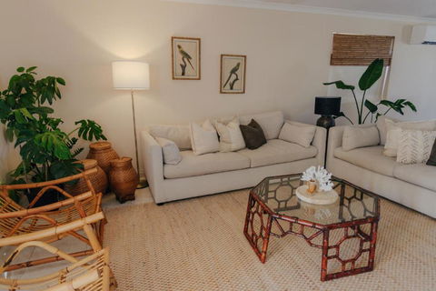 Pet Friendly Townhouse - Accommodation Sunshine Coast 1