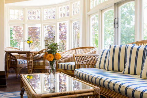 Petersons Armidale Winery And Guesthouse - Accommodation Sunshine Coast 1