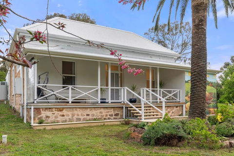 Piambong House - Accommodation Sunshine Coast 0
