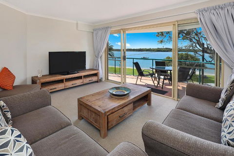PICNIC7- PICTURE PERFECT PICNIC POINT - Accommodation Sunshine Coast 0