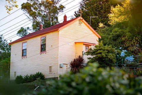 Pilgrim Blue, Derby - Two Charming Apartments In The Heart Of Derby - Accommodation Sunshine Coast 0