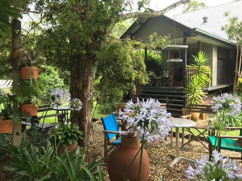 PK Illusions - Accommodation Sunshine Coast 0
