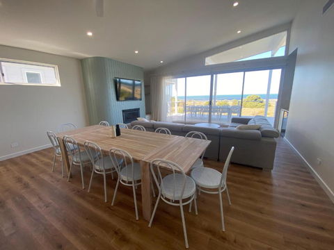Pleasant View Too - Accommodation Sunshine Coast 3