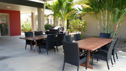 Port Denison Motor Inn - Accommodation Sunshine Coast 1