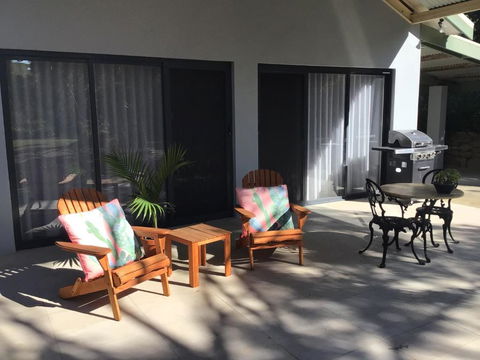 Port Elliot Rural Retreat - Accommodation Sunshine Coast 1