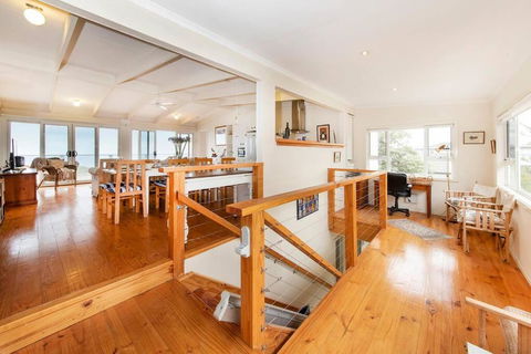 PORT WILLUNGA DREAMING A Beach Front Experience - Accommodation Sunshine Coast 2