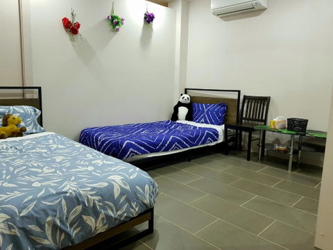 Quiet 2 Bedroom Farm House - Accommodation Sunshine Coast 3