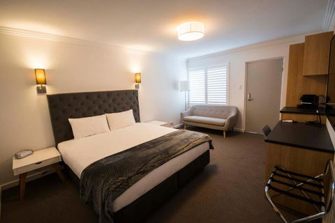 Quays Hotel - Accommodation Sunshine Coast 2