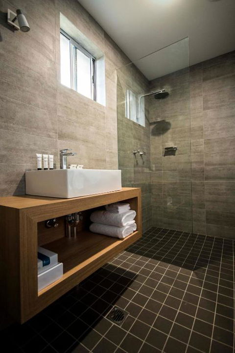 Quays Hotel - Accommodation Sunshine Coast 3