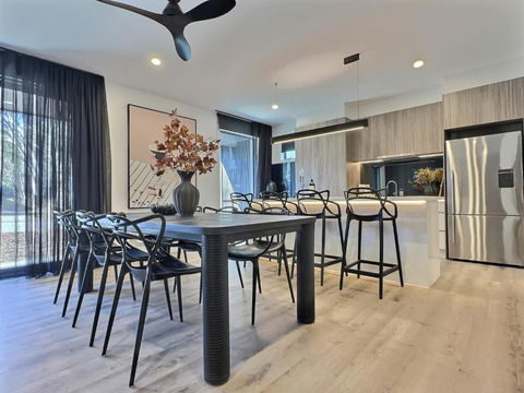 RAM, Alpine Getaways - Accommodation Sunshine Coast 0