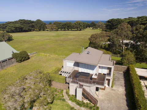 Pride And Prejudice - Accommodation Sunshine Coast 0