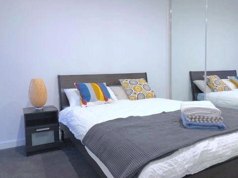 Pride Bentleigh Apartment With Private Garden - Accommodation Sunshine Coast 3