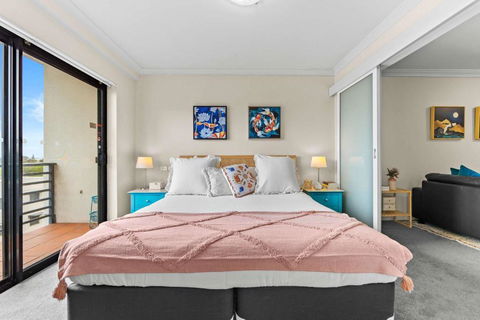 Prime Perth Apartment - Accommodation Sunshine Coast 0