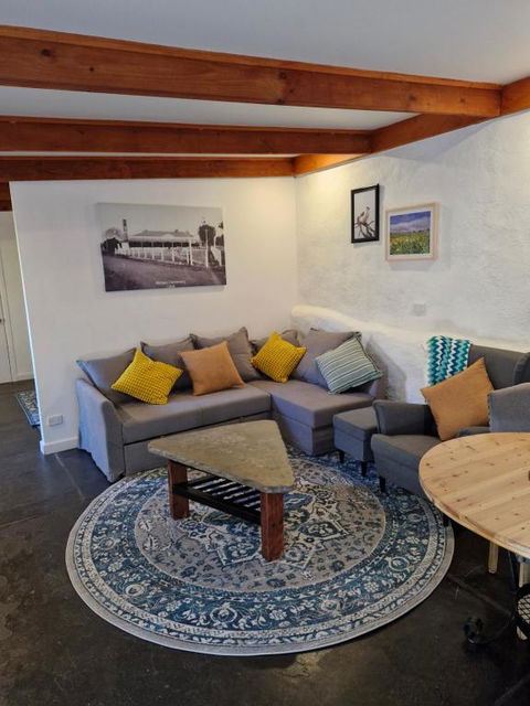 Private Guesthouse - Accommodation Sunshine Coast 0