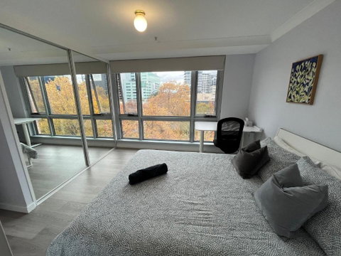 Private Room With Ensuite In The CBD - Accommodation Sunshine Coast 2