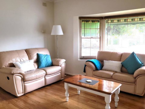 Prospect Place - Accommodation Sunshine Coast 0