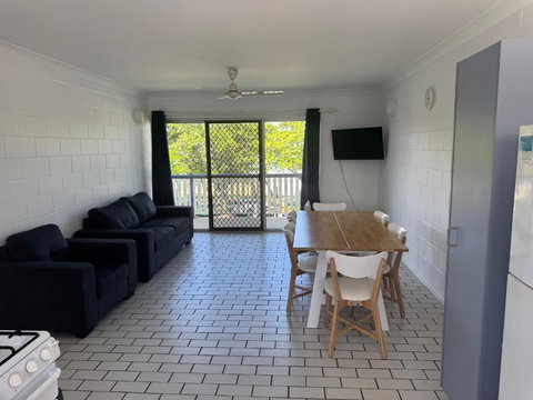QCWA K P Units - Accommodation Sunshine Coast 1