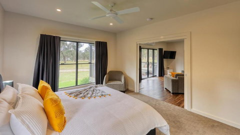 Quaffers On Storm King - Accommodation Sunshine Coast 1