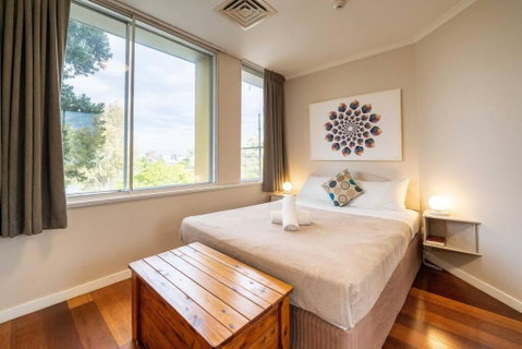 Quaint Auchenflower 1B1B Apt W Parking Close To UQ - Accommodation Sunshine Coast 0