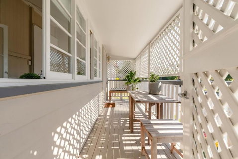 Quaint & Cosy 1 Bedroom Apartment In Queenslander. - Accommodation Sunshine Coast 0