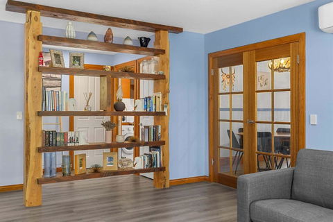 Quaint Garden Oasis With Free Parking - Accommodation Sunshine Coast 1