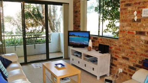 Quality Beachside Holiday - Accommodation Sunshine Coast 3