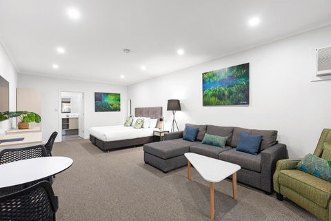 Presidential Motel - Accommodation Sunshine Coast 0