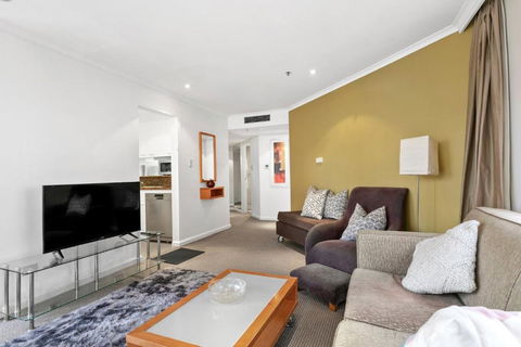 Quay West 2302 Self-Catering - Accommodation Sunshine Coast 3