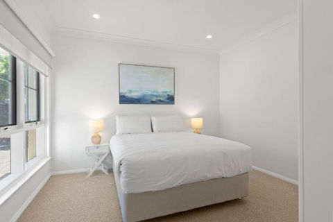 Quiet 2-Bed Retreat With Private Courtyard - Accommodation Sunshine Coast 2