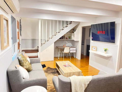 Quiet, Cozy And Calm 3 Bedroom House. - Accommodation Sunshine Coast 0