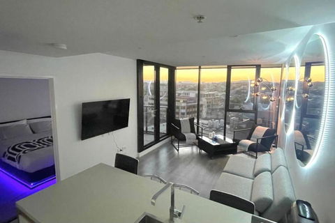 Radiance Residence RnR - Accommodation Sunshine Coast 0