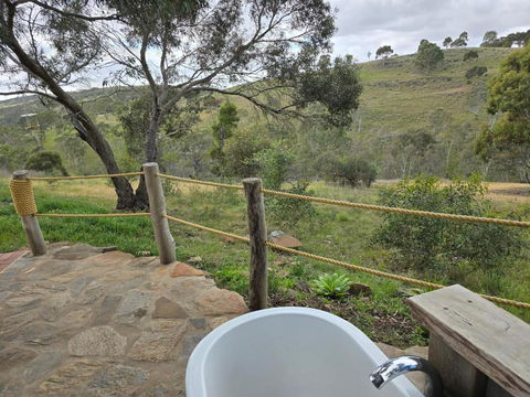 Rainshadow Retreat - Accommodation Sunshine Coast 3