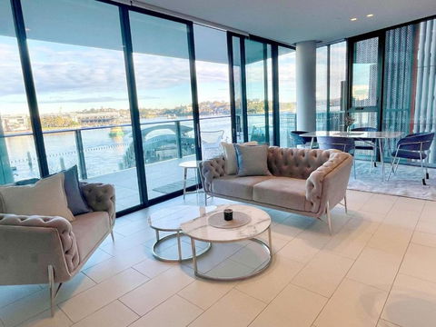 RARE Luxury Waterfront Living - Accommodation Sunshine Coast 0