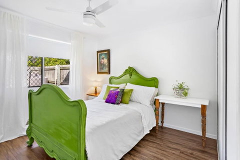 Raven Studio Griffin - Accommodation Sunshine Coast 0