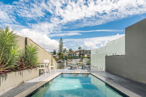 Ray Of Sunshine - Accommodation Sunshine Coast 0