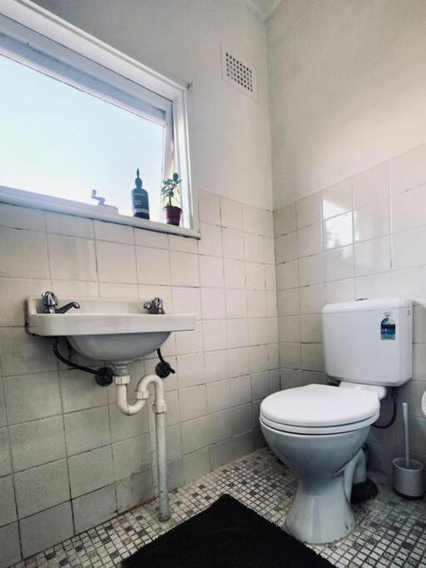 Rear Garden Suite - Accommodation Sunshine Coast 3