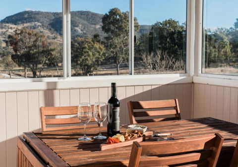 Pretty Pink Queenslander With Spectacular Views! - Accommodation Sunshine Coast 1